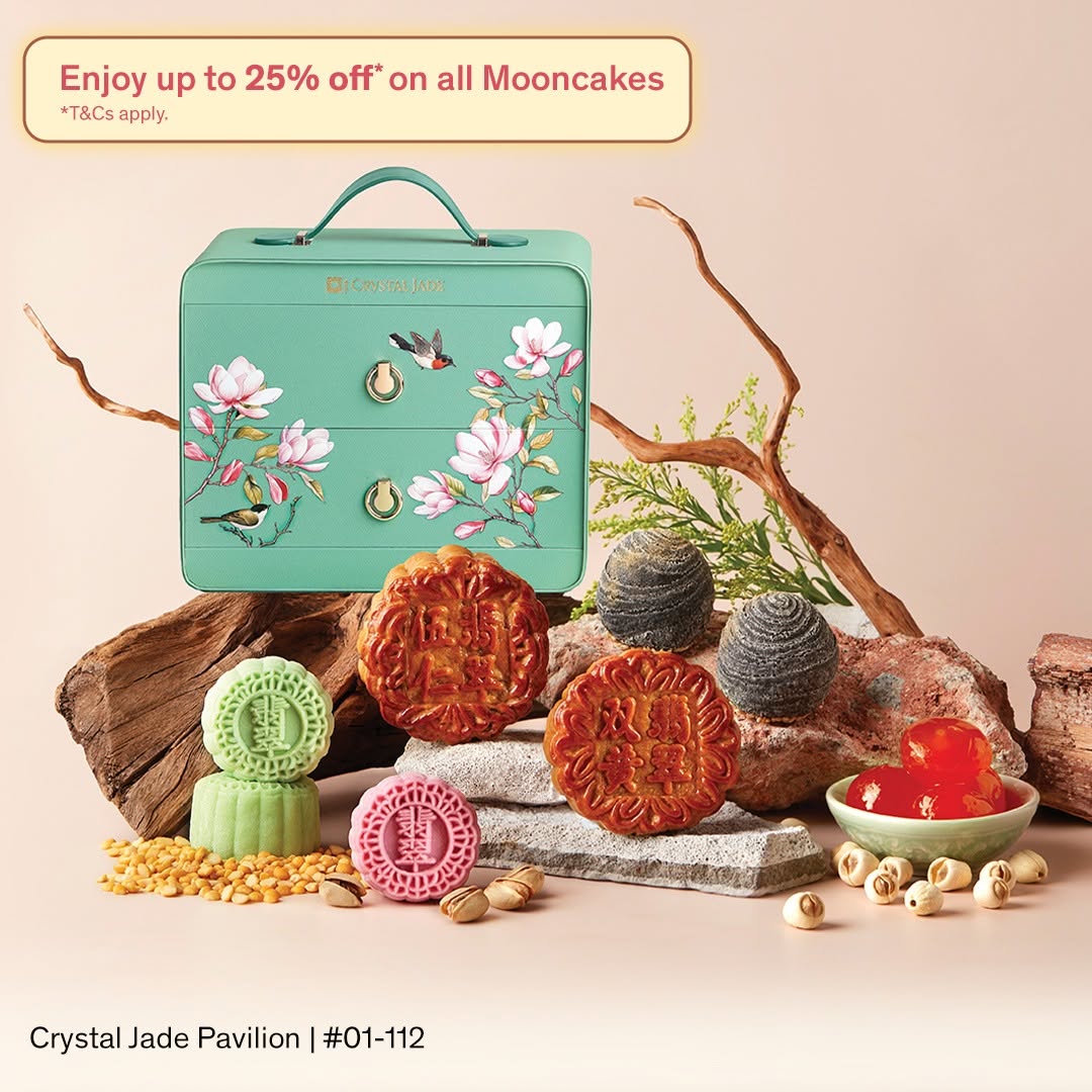 Crystal Jade Pavilion mooncakes up to 25% off at VivoCity