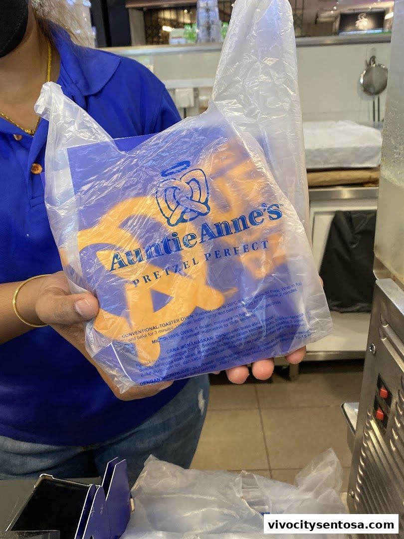 Auntie Annes Soft Pretzels Vivo City