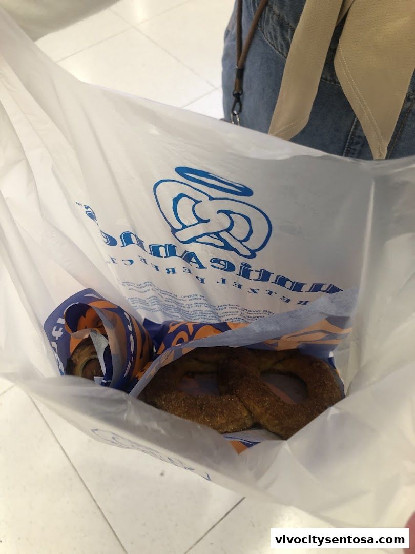 Auntie Annes Soft Pretzels Vivo City