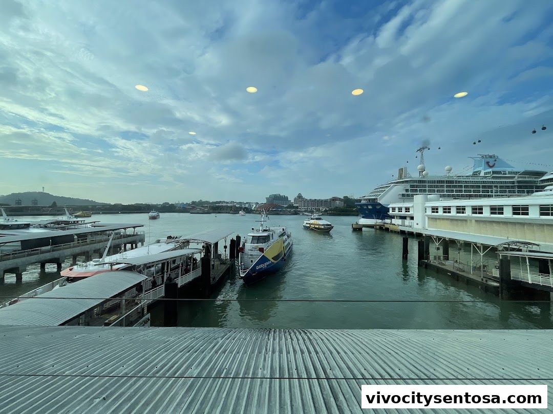 HarbourFront MRT Station CC29