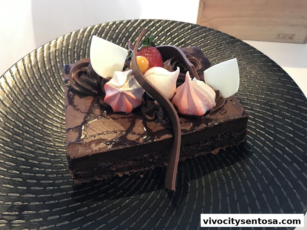 Latitude Restaurant  Terrace ONE15 Marina Members only