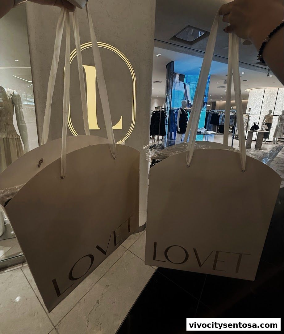 LOVET  VivoCity