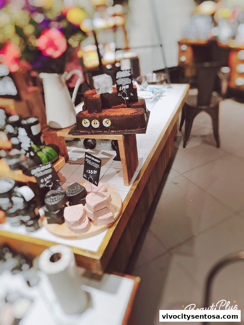 Lush Fresh Handmade Cosmetics - Vivo City