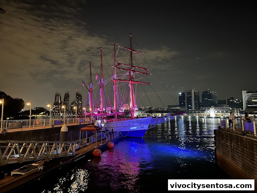Royal Albatross - Luxury Tall Ship