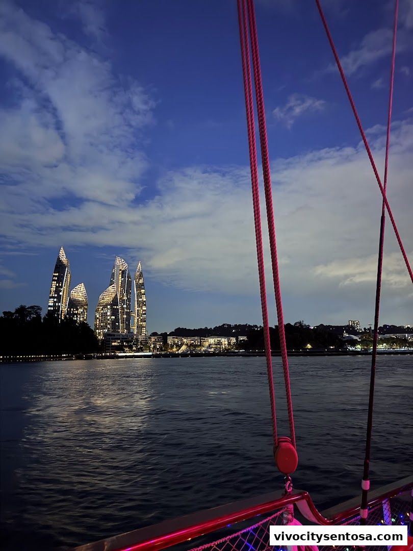 Royal Albatross - Luxury Tall Ship