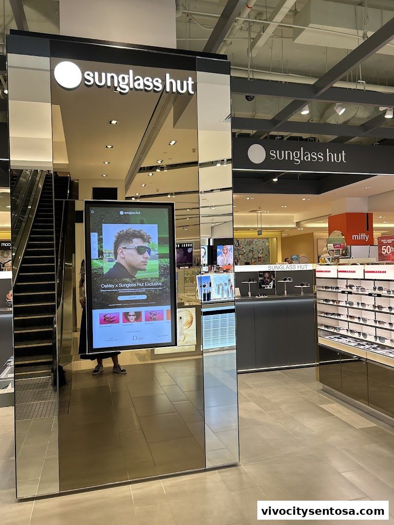 Sunglass Hut Tangs Vivo