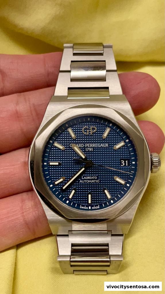 The Hour Glass VivoCity - Official Rolex Retailer
