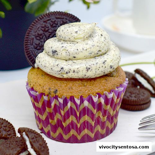 Twelve Cupcakes