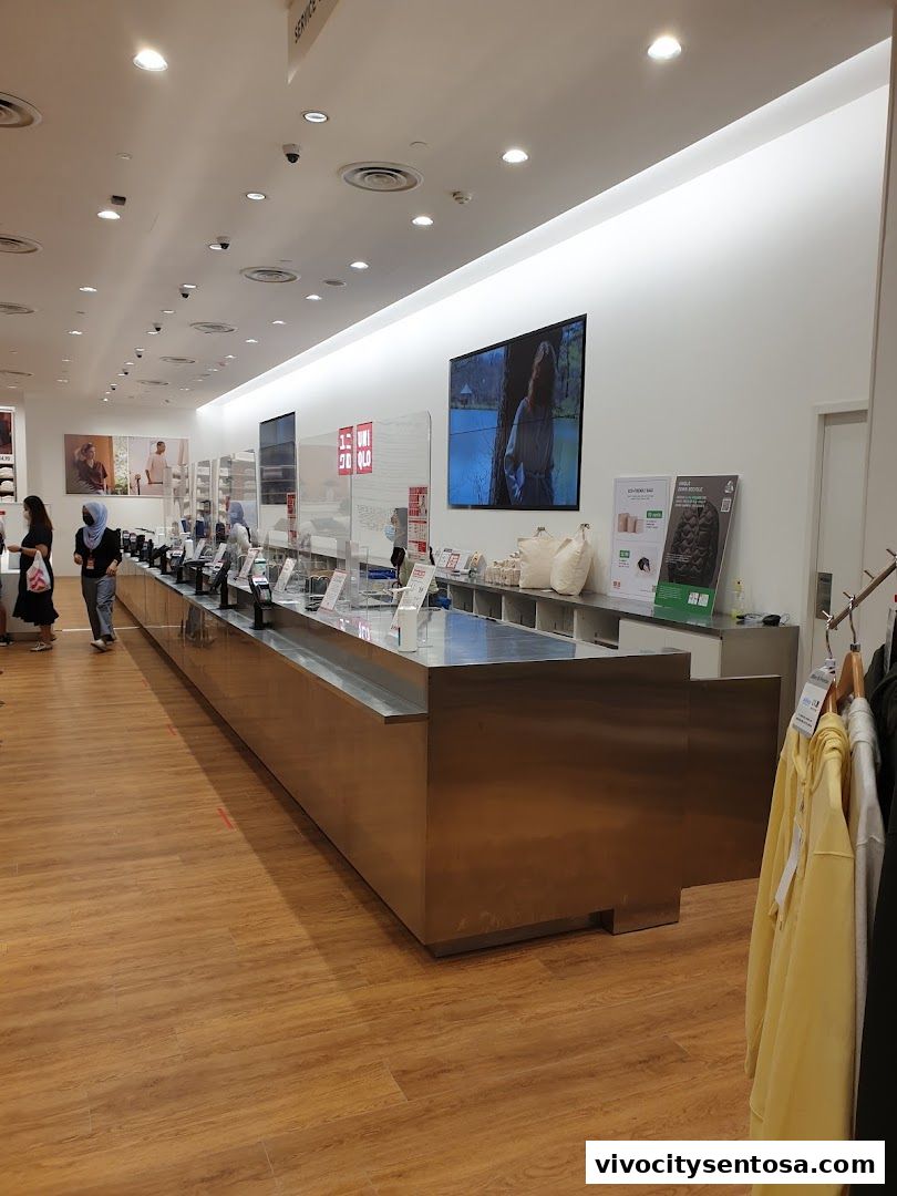 UNIQLO VivoCity Same Day Click  Collect