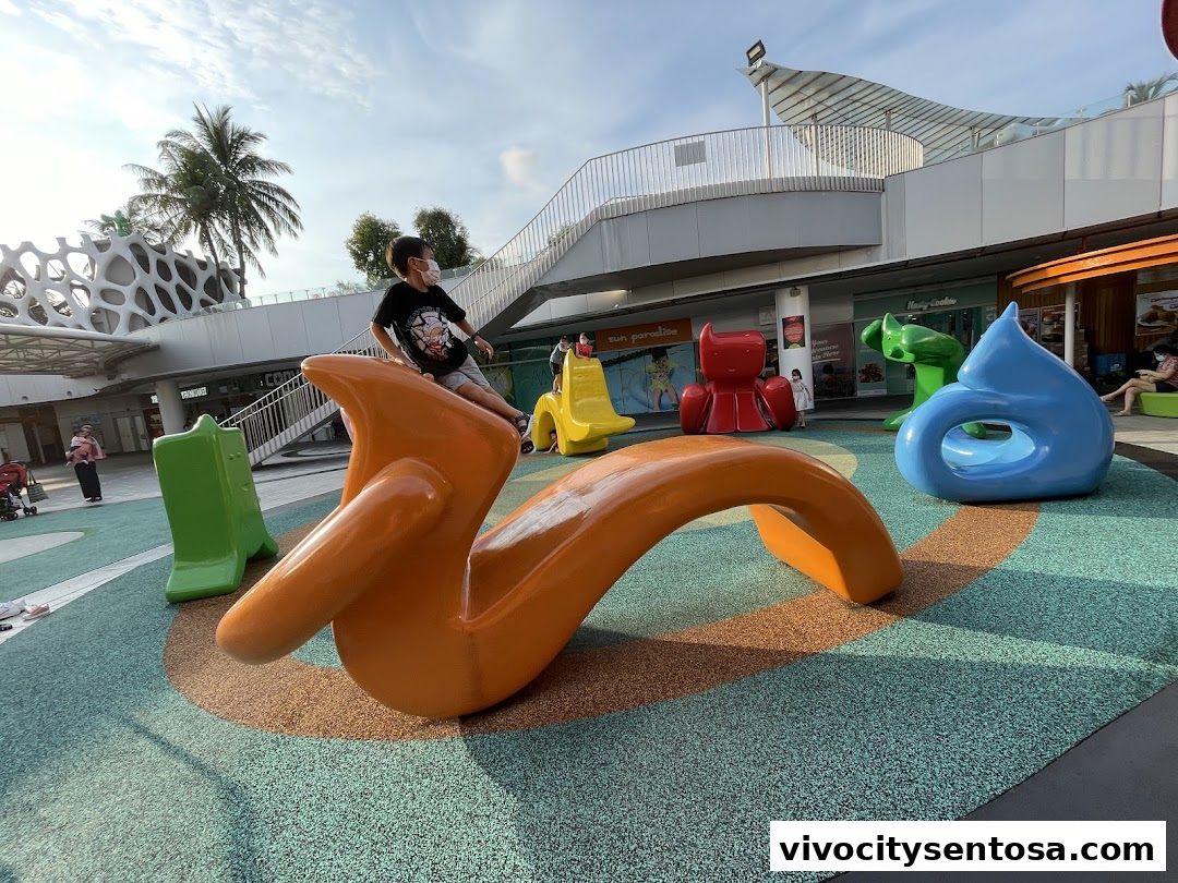 VivoCity Play Court