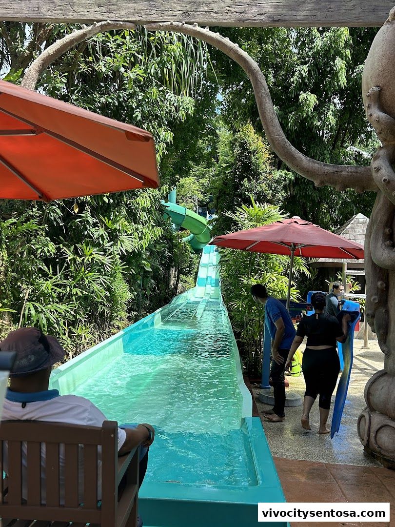 World Sentosa  Adventure Cove Waterpark